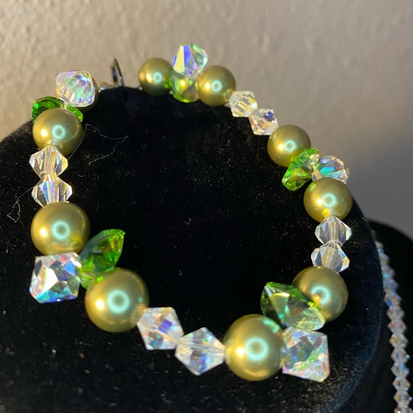 Rhinestones Necklace and Bracelet Set - Picture 3 of 15